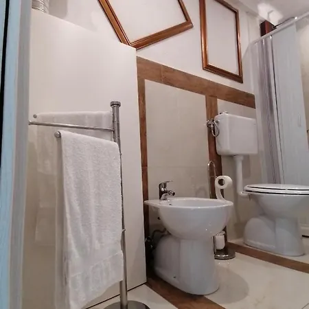 L'antico Palazzo Катания