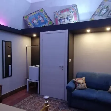 L'antico Palazzo Катания